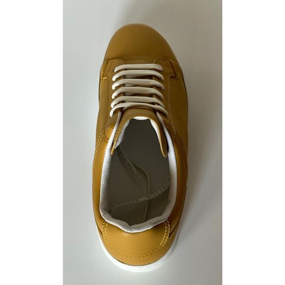NIB $690 Bottega Veneta Calf Leather Butterscotch Sneakers 7.5 US (40.5) 578298